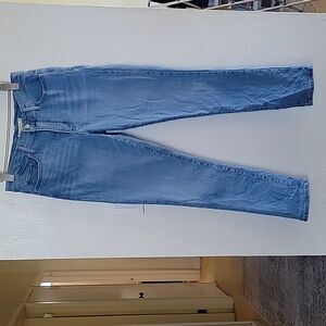 Levis 311 Shaping Skinny Jeans